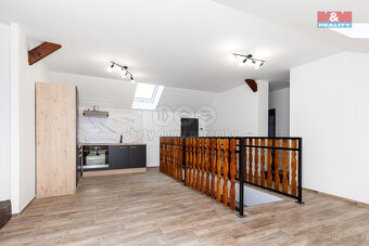 Pronájem bytu 3+1, 80 m², Pardubice, ul. Dašická - 3
