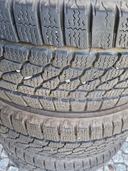 Firestone 215/65 R16 - 3