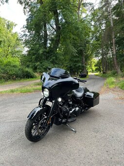 Harley Davidson Street Glide Special FLHXS - 3