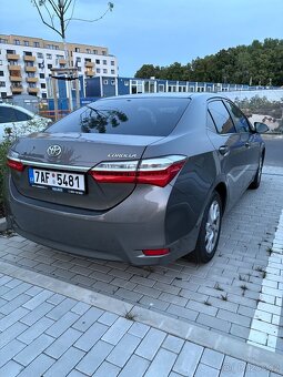 Toyota Corolla sedan 1.6 LPG Automat - 3