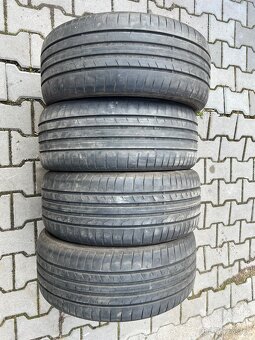 Dunlop Sport BlueResponse 225/45 R17 94W - 3