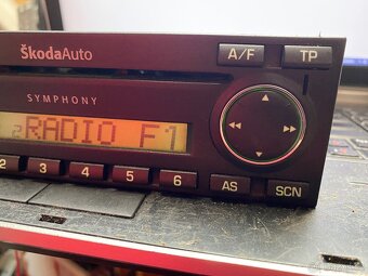 Autorádio Škoda Symphony CD Superb 1 Octavia S1 O1 - 3