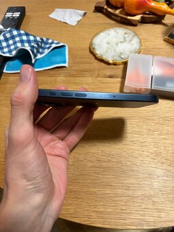 iPhone 15 Pro modrý titan 128 GB - 3