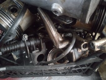 motor volha gaz 24,nebo uaz ,ne aro - 3