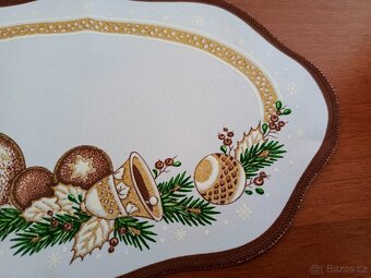 VÁNOČNÍ UBROUSEK - 3