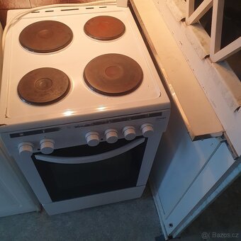 prodám elektrický sporák - 3
