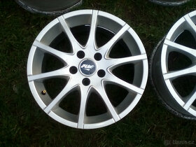 Prodám hliníková kola na vozidla Renault - 3