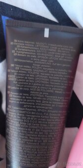 Darují Mix věcí - 3