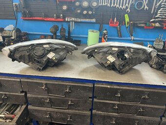 BMW F20 F21 Bi-xenony originál 7229677 7229678 - 3