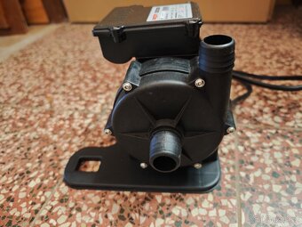 Bazénové čerpadlo z filtrace Hecht 302200 - 3