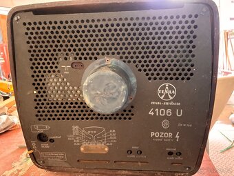 Retro televize Tesla 4106u - 3