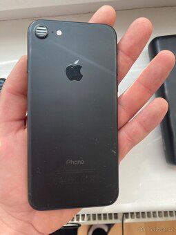 iPhone 7 - 3
