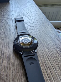 Samsung Galaxy Watch 4 classic - 3