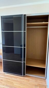 REZERVACE Daruji za odvoz šatní skříň - 3