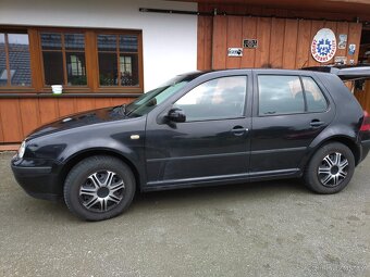 VW Golf IV 1,4 16V  55kW rok 1999 - 3