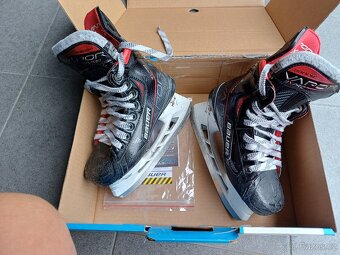 Bauer Vapor brusle JUNIOR velikost 1,5 EE (vel. 34) - 3