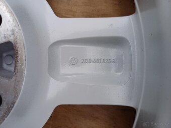 Prodám originál ALU R16 buřty na VW T5  5x120 - 3
