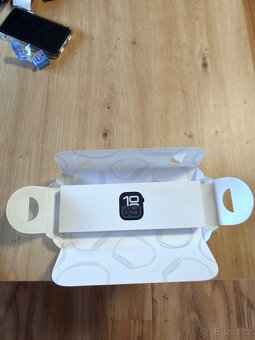 Apple Watch Series 10 46mm Cellular, Klavírní černá - 3