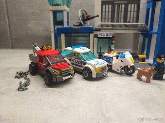 Lego City 60047 - Policejní Stanice - 3