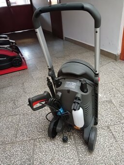 Vysokotlaká myčka/čistič Husqvarna PW 240 - 3