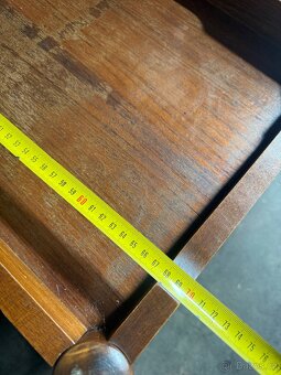 Konferenční stolek s kolečkama - 3