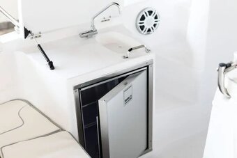 MARINELLO 590 Cabin - 3