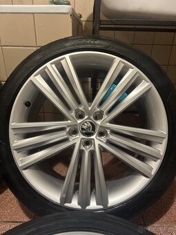 ALU Kola ŠKODA 5x100 R18 SIRIUS ZÁNOVNÍ Letní Pneu 205/45/18 - 3