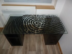Ikea pracovní stůl se sklem 148 x 73 cm - limitovaná edice - 3