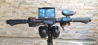 Elektrokoloběžka Janobike T10 - 3