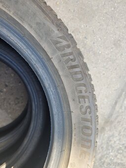 Pneu R17 225/50 - 3