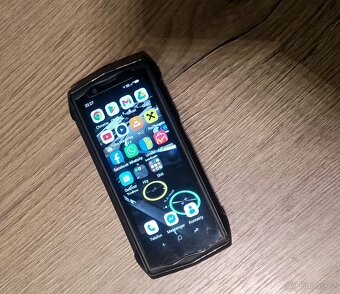 Mobilní telefon značky-Doogee Smini 8GB/256GB - 3