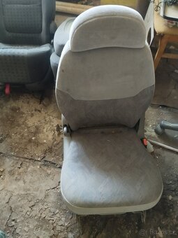 Prodám sedačky do Volkswagen Sharan - 3