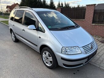 VW Sharan 2.0i 85 KW - velice zachovalý - 3