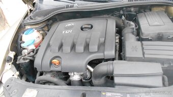 nd z škoda octavia 2 103kw modrá červená zelená - 3