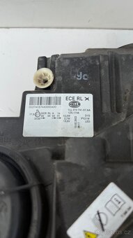 Bmw f20 xenony - 3