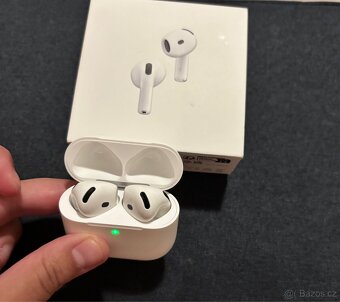 AirPods 4 Appl - 3