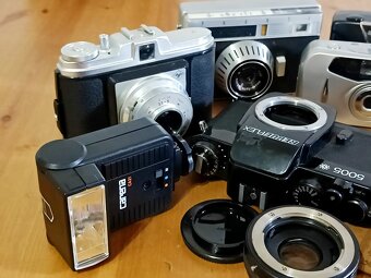 FOTO konvolut - fotoaparáty, blesk, dalekohled, expozimetr.. - 3