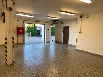 Pronájem výrobní haly 384 m² - 3