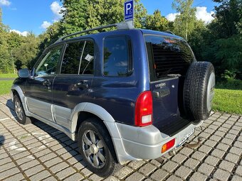 2x Suzuki Grand Vitara 2,0 HDi 80 kW 4x4 - 3