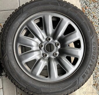 Zimní kola Octavia 4, 205/60 R16 GoodYear (2721) - 3