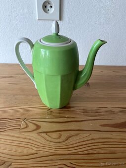Stará porcelánová konvička - 3