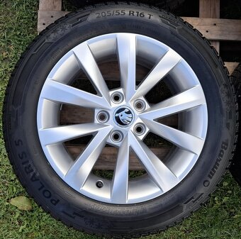 312 Zánovní zimní sada Octavia III 205/55/16 - 3