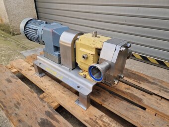 SPX Flow Model TL2 nerezové objemové/piškotové čerpadlo - 3