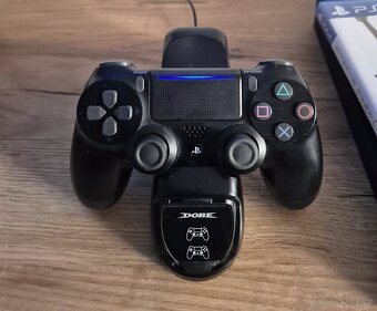 Playstation 4 slim - 3