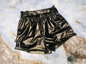 kratasy# sortky# latex# cerne # party - 3