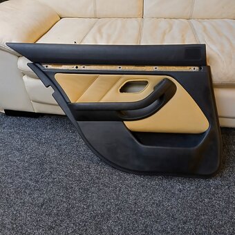 BMW E39  interiér - černo piskové kožené Tapce Touring - 3