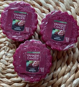 Yankee Candle Lush Berries vonný vosk - 3