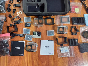 GoPro Hero 4 s velkým příslušenstvím - 3