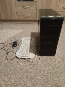 PC s příslušenstvím - 3