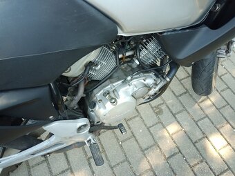 Honda Varadero 125 - 3